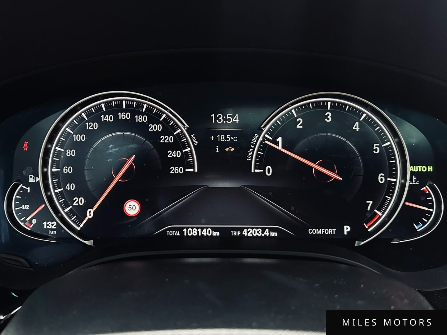 BMW 5 Series (G30) 2018 — миниатюра 8