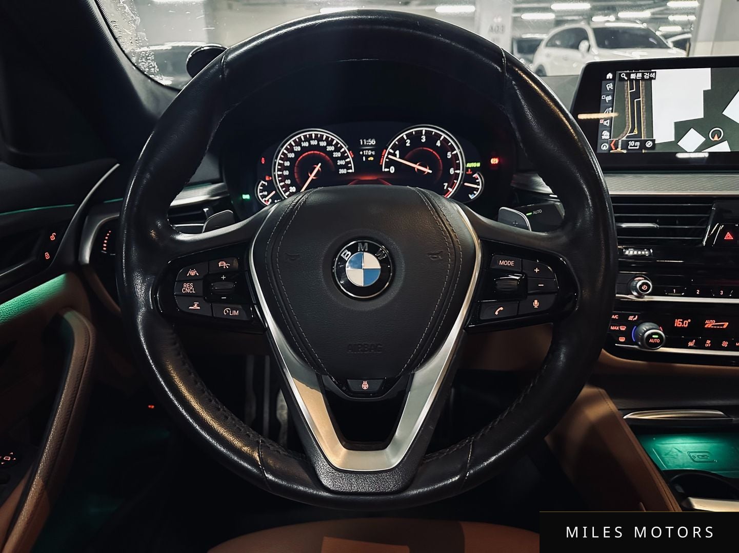 BMW 5 Series (G30) 2018 — миниатюра 12