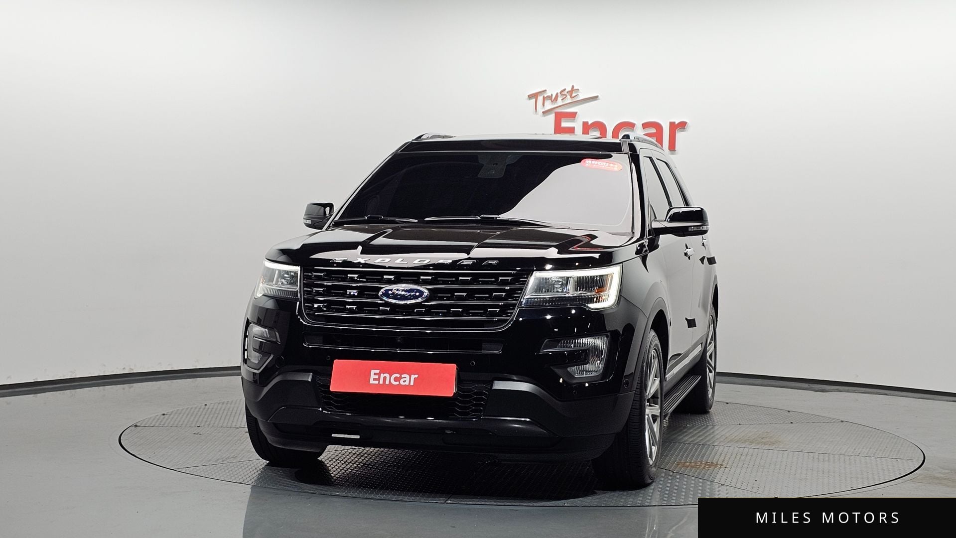 Ford Explorer 2017 — миниатюра 2