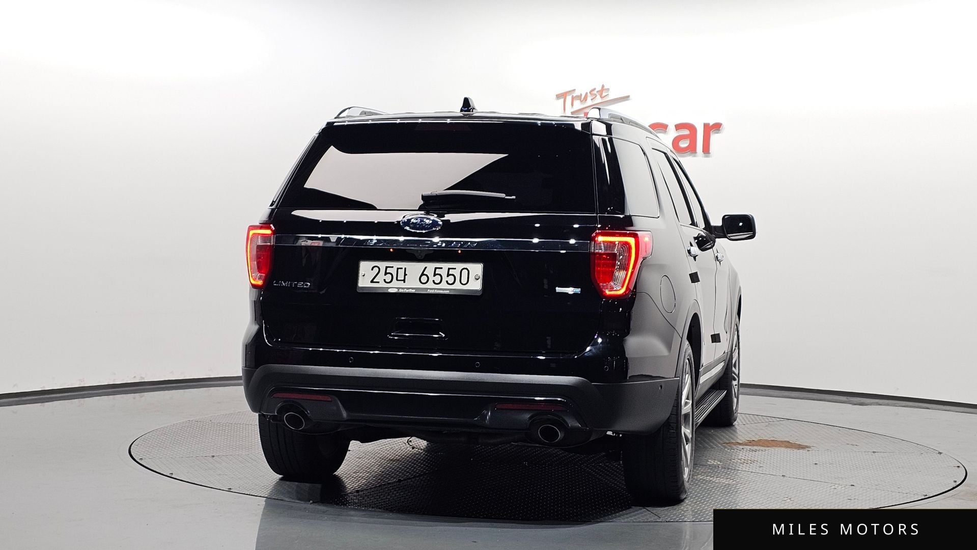 Ford Explorer 2017 — миниатюра 3
