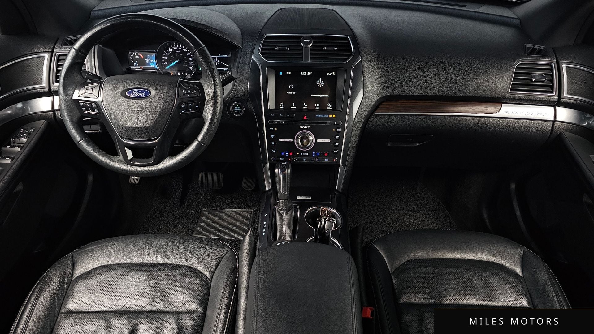 Ford Explorer 2017 — миниатюра 9