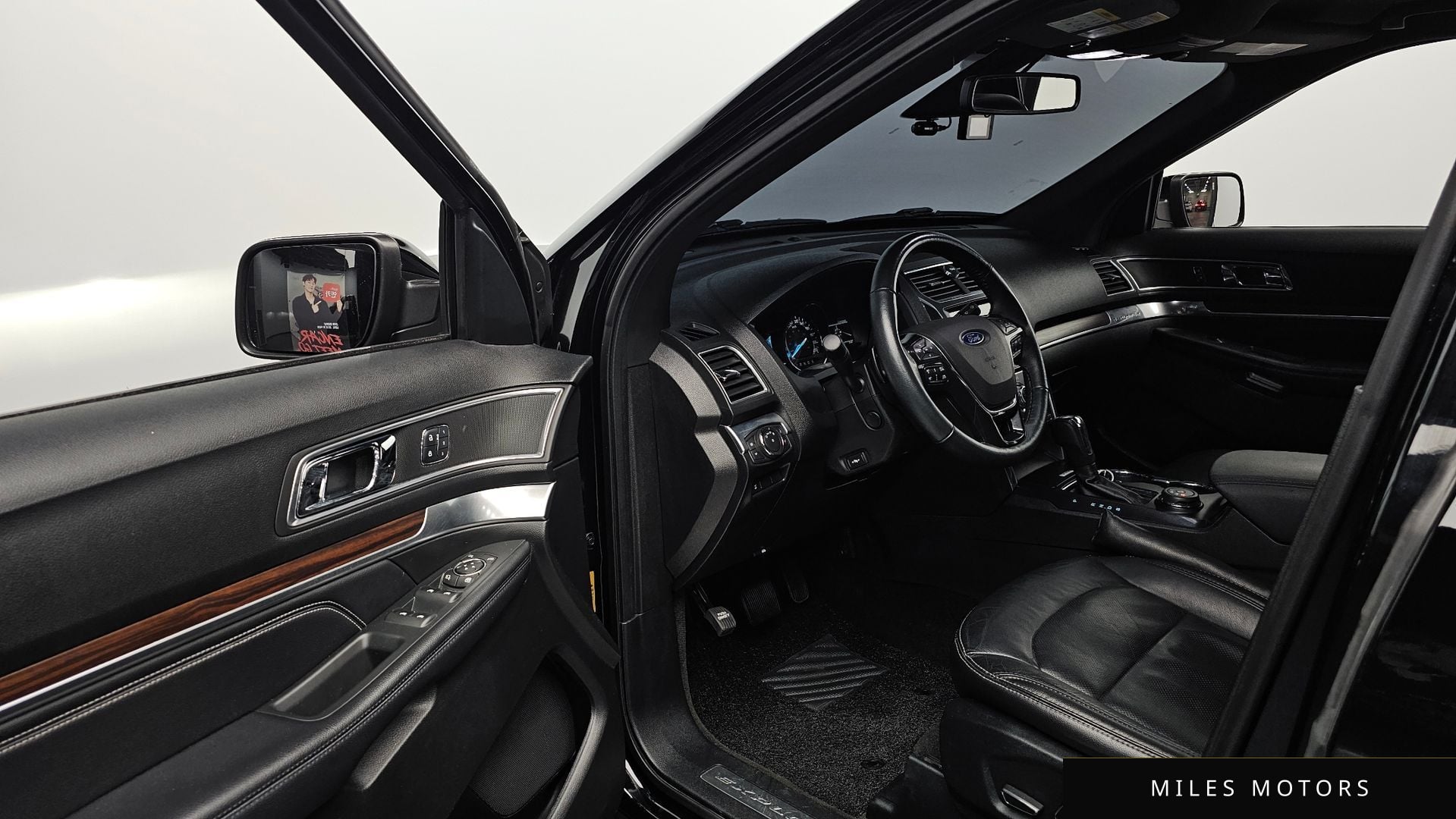 Ford Explorer 2017 — миниатюра 12