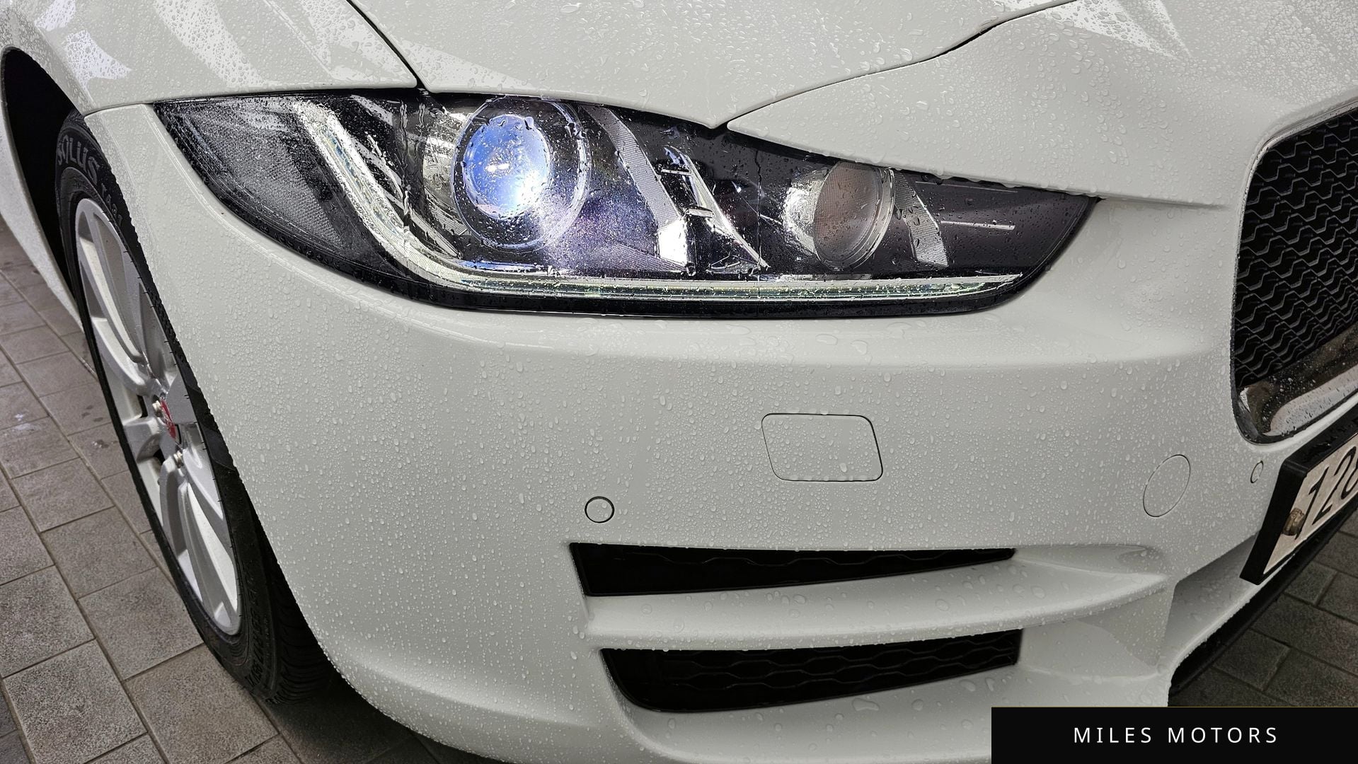Jaguar XE 2018 — миниатюра 8