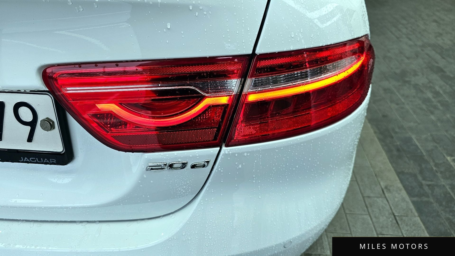 Jaguar XE 2018 — миниатюра 9