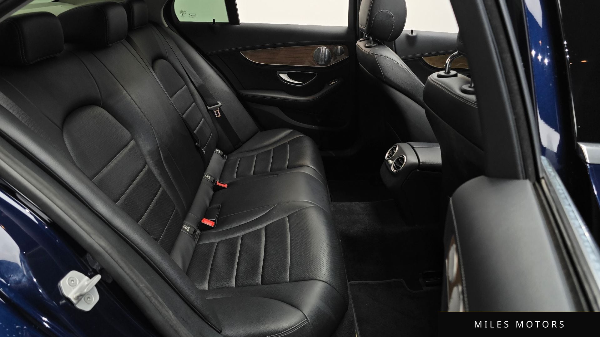 Mercedes-Benz C-Class W205 2015 — миниатюра 11