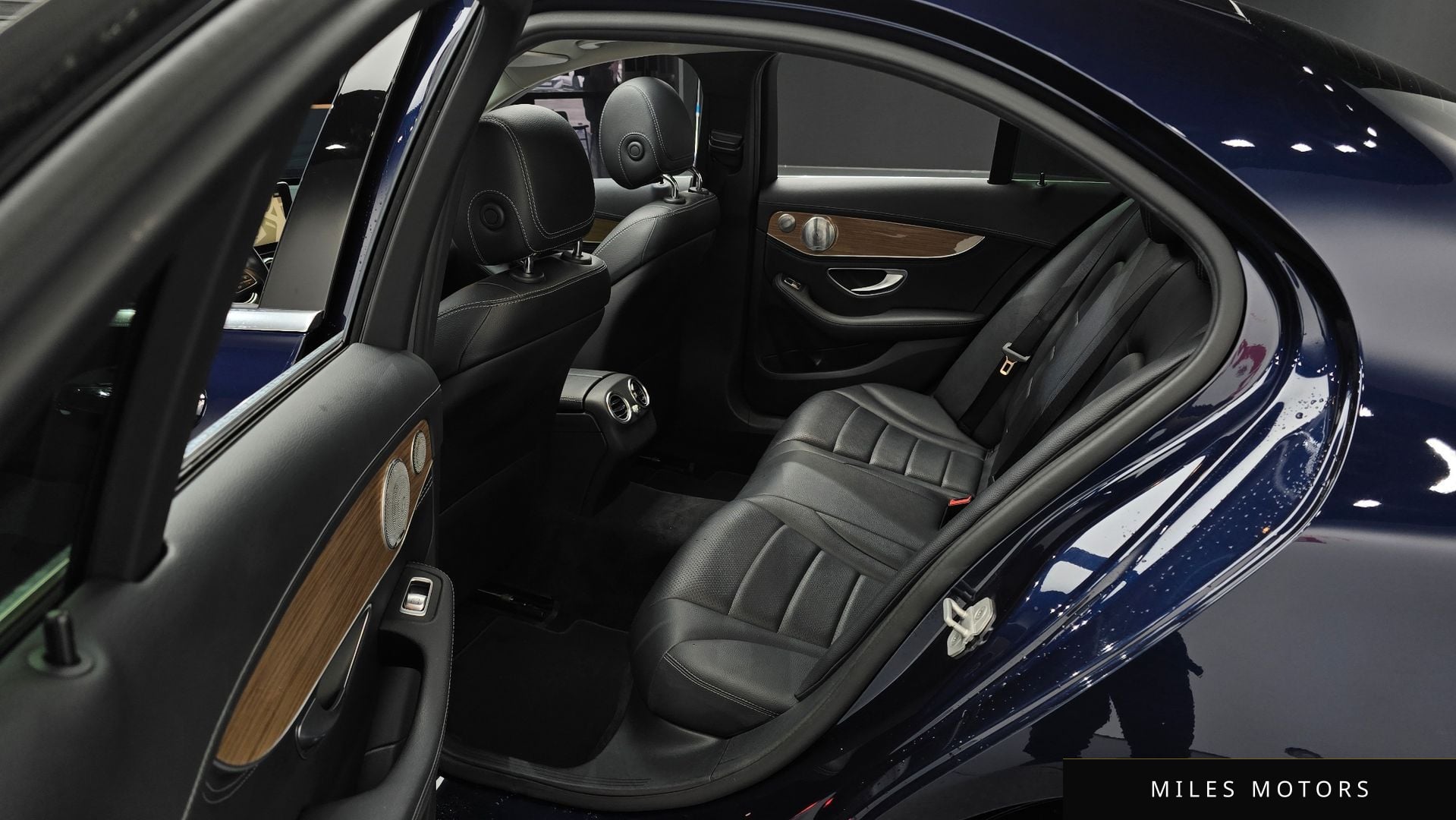 Mercedes-Benz C-Class W205 2015 — миниатюра 12
