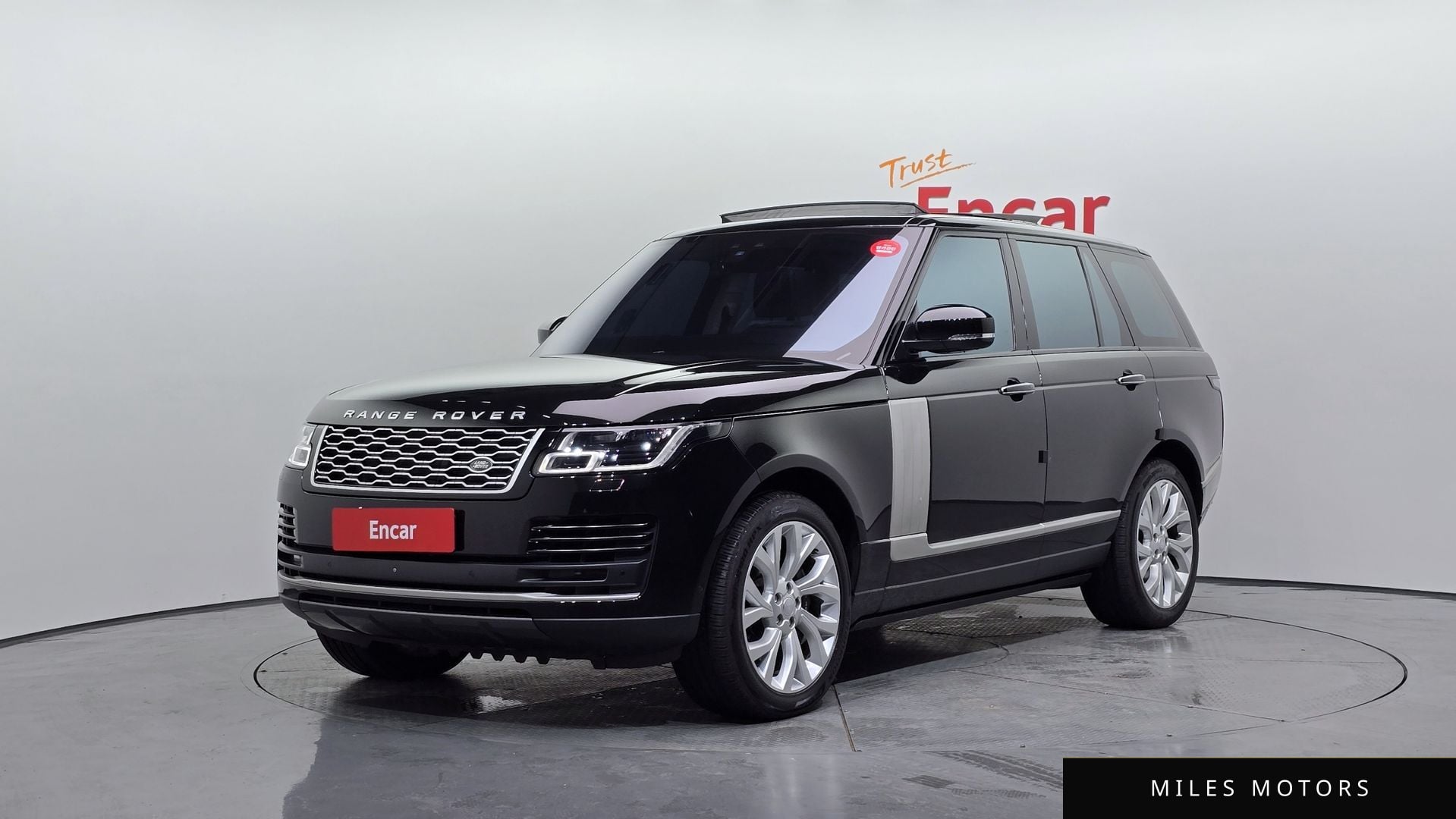 Land Rover Range Rover 2018 — фото 1 из 12