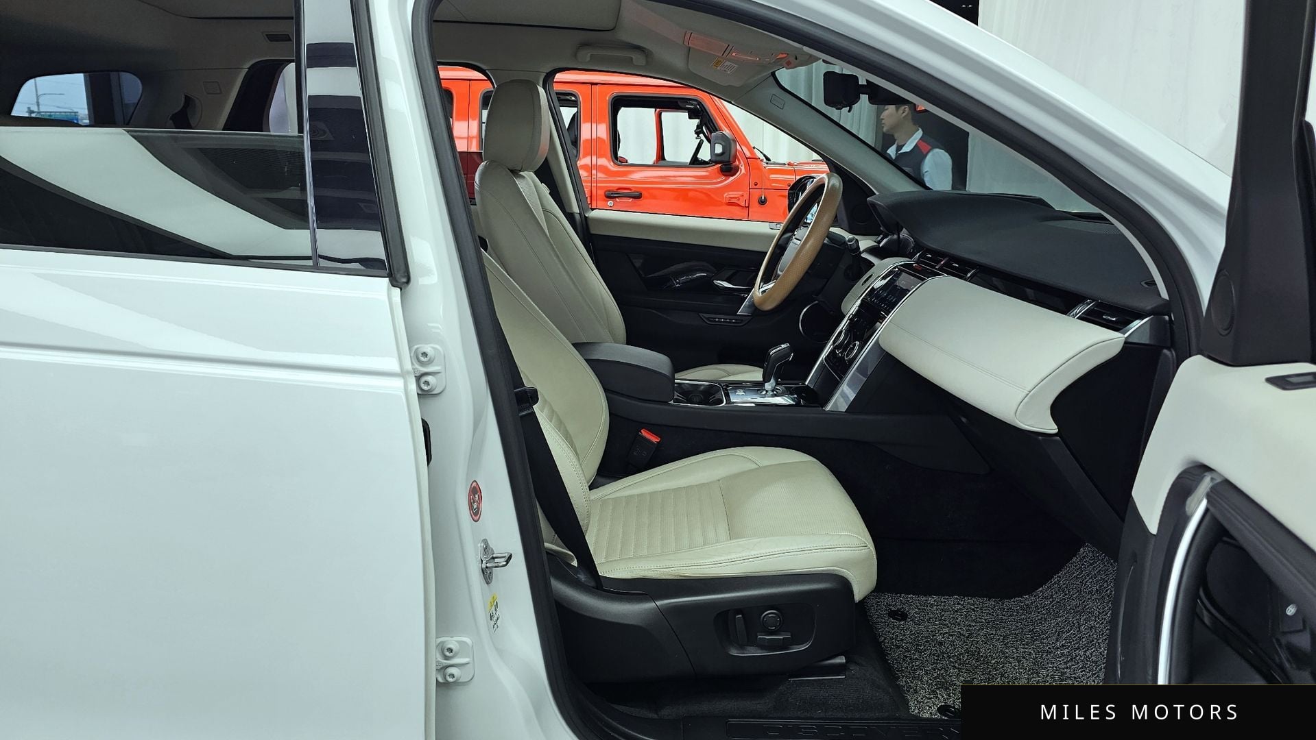 Land Rover Discovery Sport 2020 — миниатюра 11