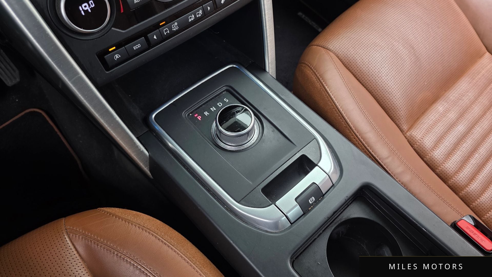 Land Rover Discovery Sport 2016 — миниатюра 9