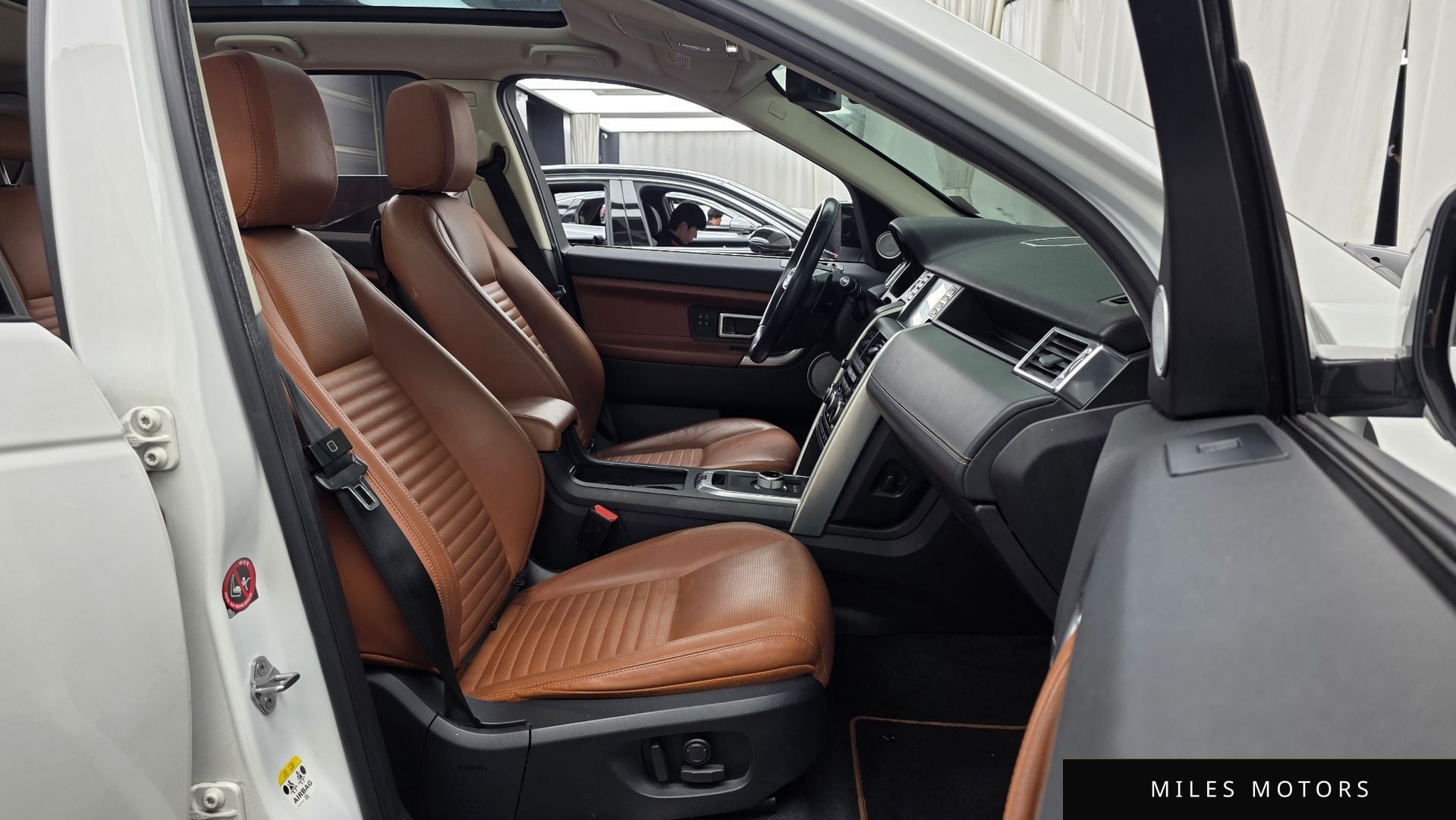 Land Rover Discovery Sport 2016 — миниатюра 11