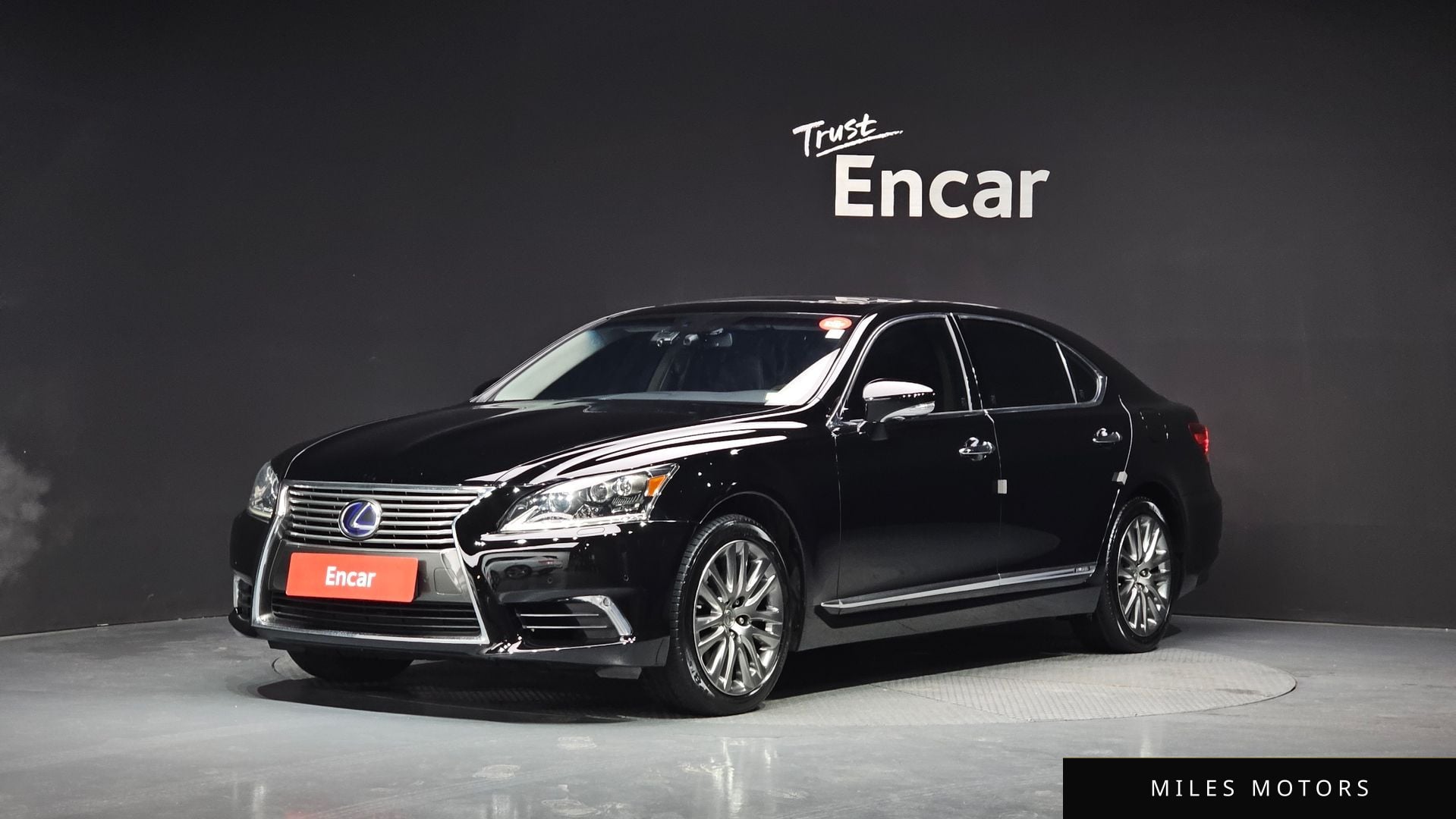 Лексус LS600hL 2013 — фото 1 из 12