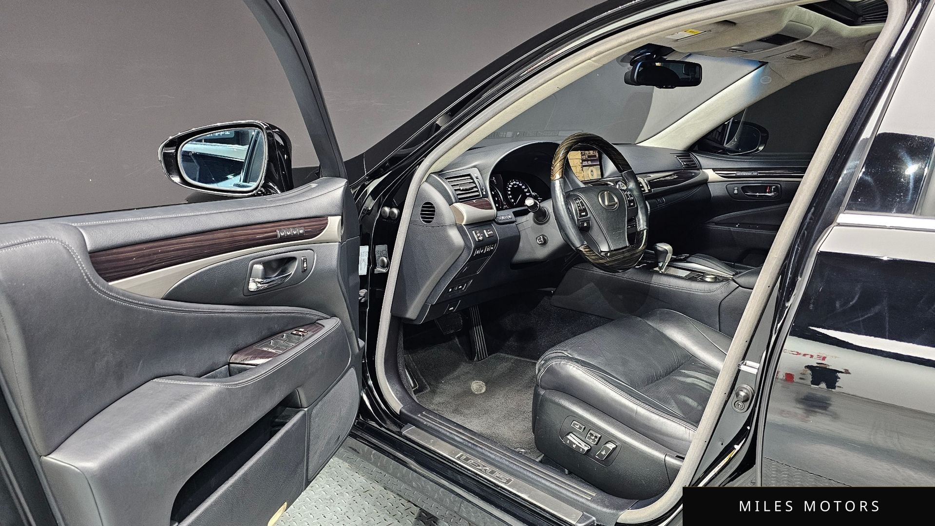 Лексус LS600hL 2013 — миниатюра 10