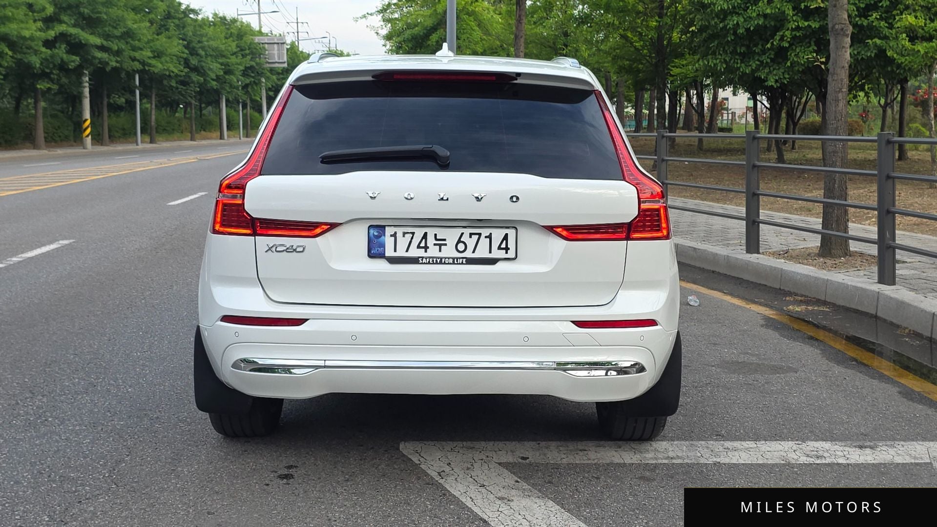 Volvo XC60 2023 — миниатюра 4