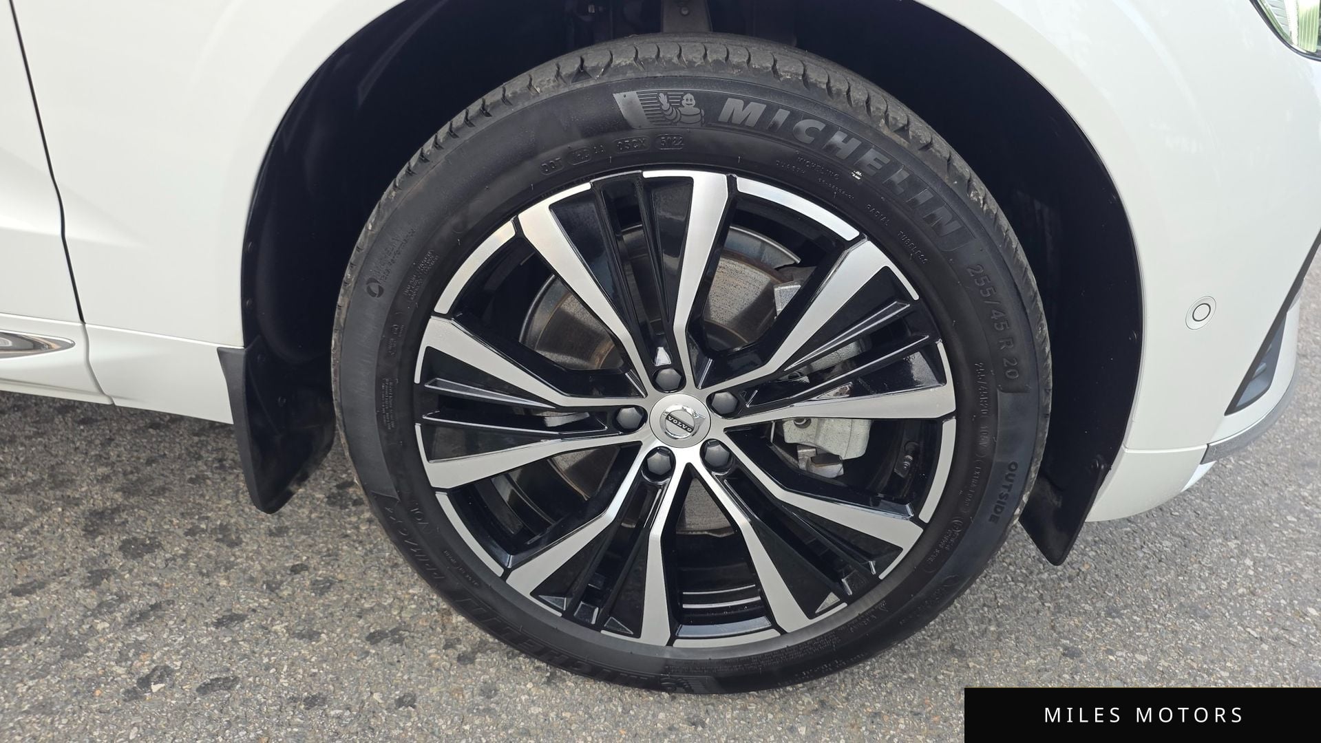 Volvo XC60 2023 — миниатюра 5