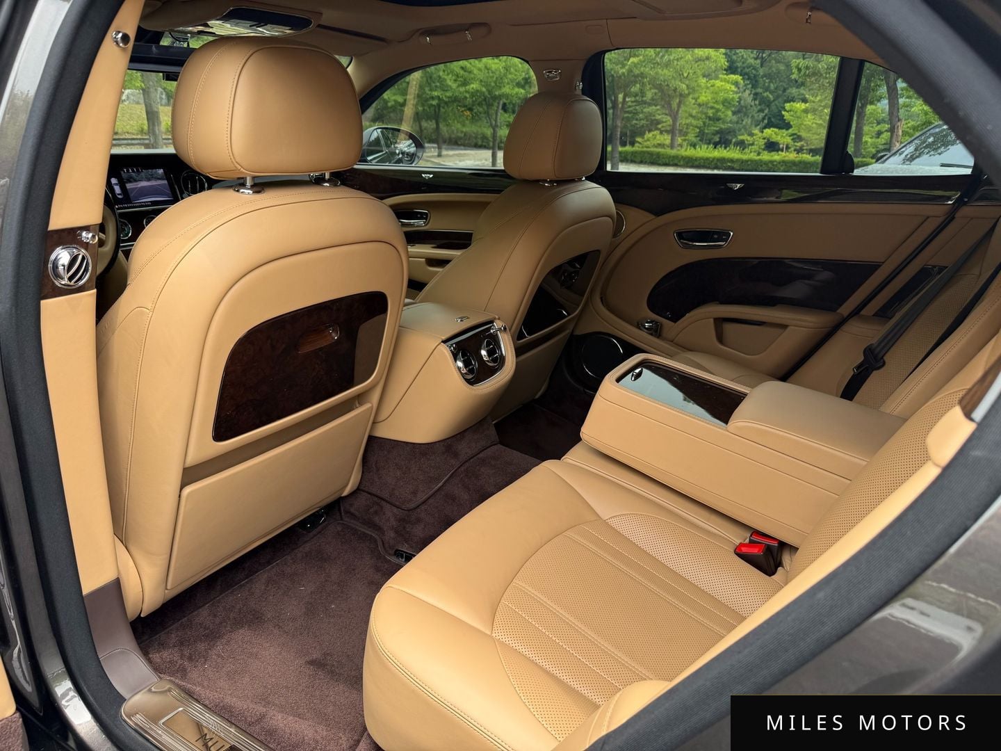 Bentley Mulsanne 2018 — миниатюра 10