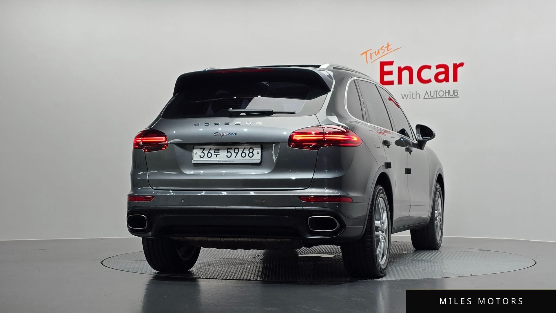 Porsche Cayenne 2016 — миниатюра 4