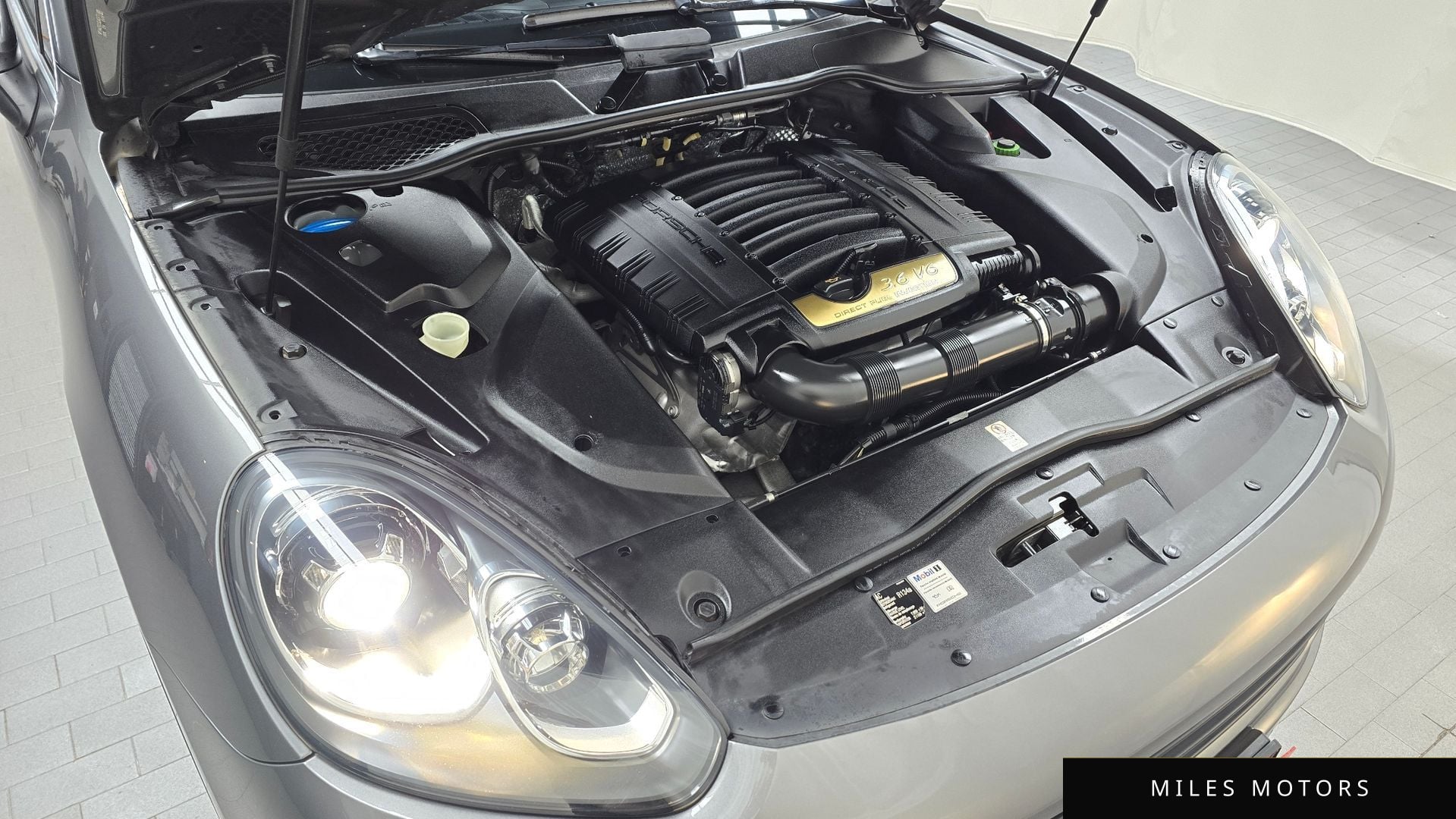 Porsche Cayenne 2016 — миниатюра 6