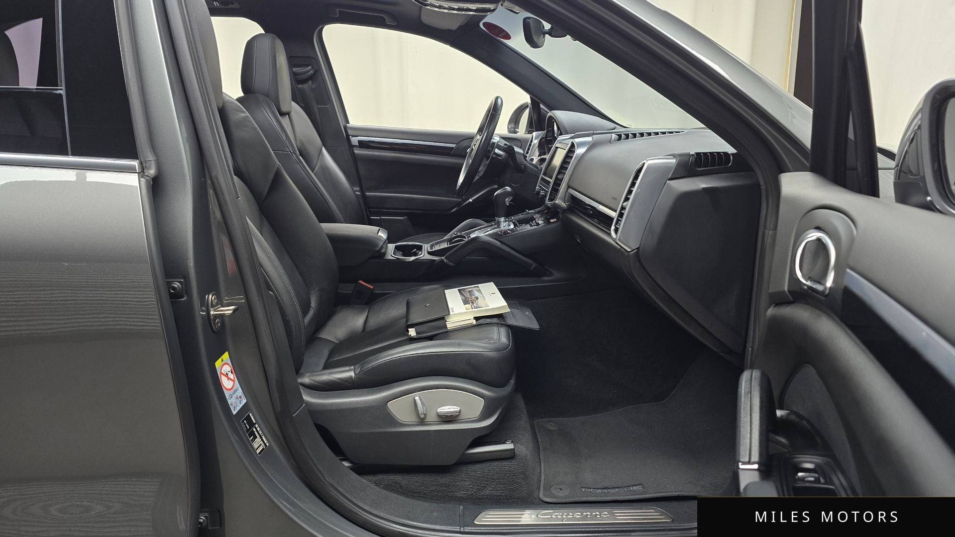 Porsche Cayenne 2016 — миниатюра 11