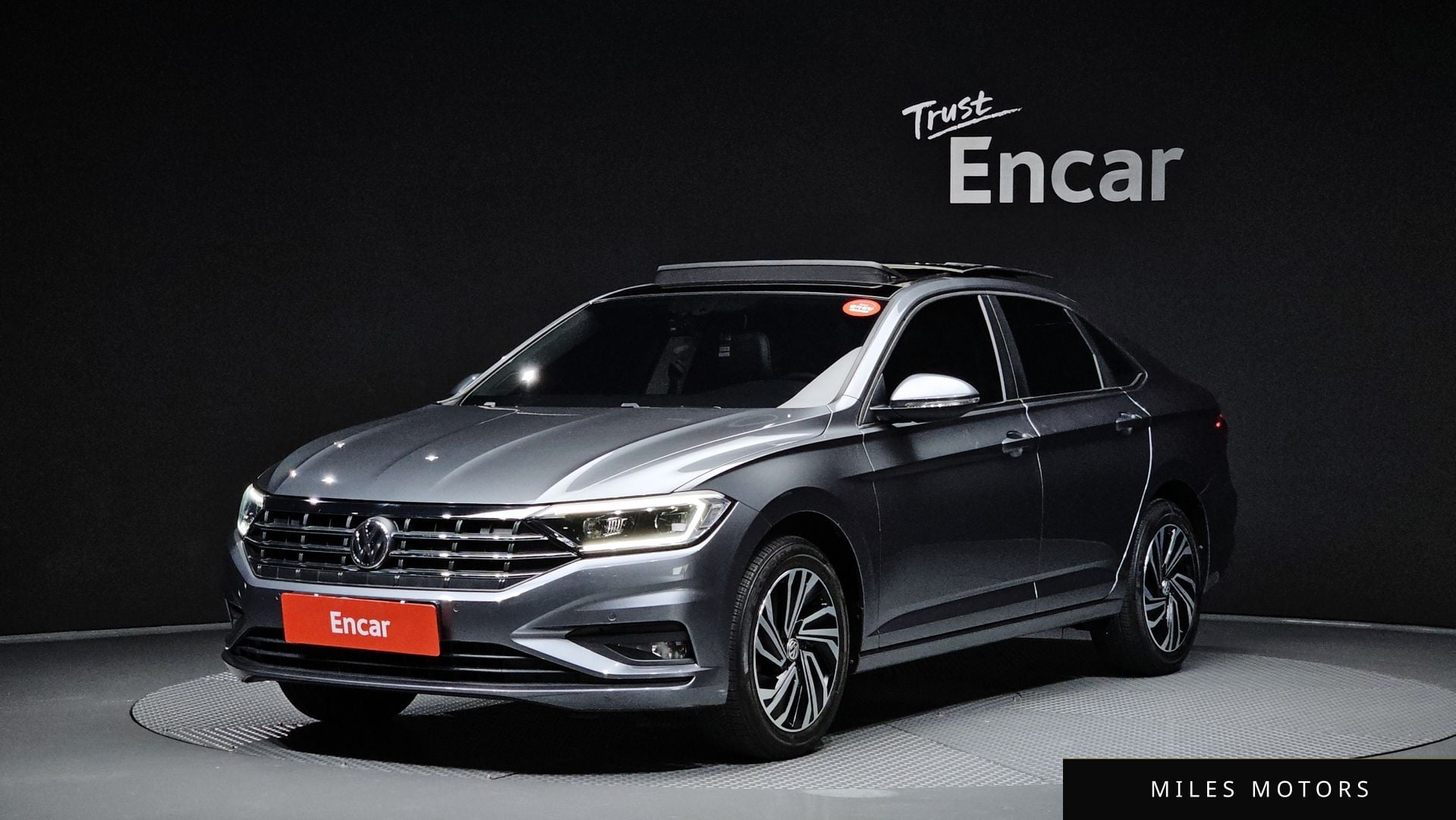 Volkswagen Jetta 2020 — фото 1 из 12