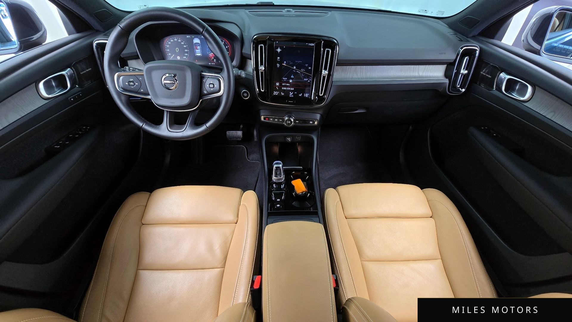 Volvo XC40 2021 — миниатюра 10
