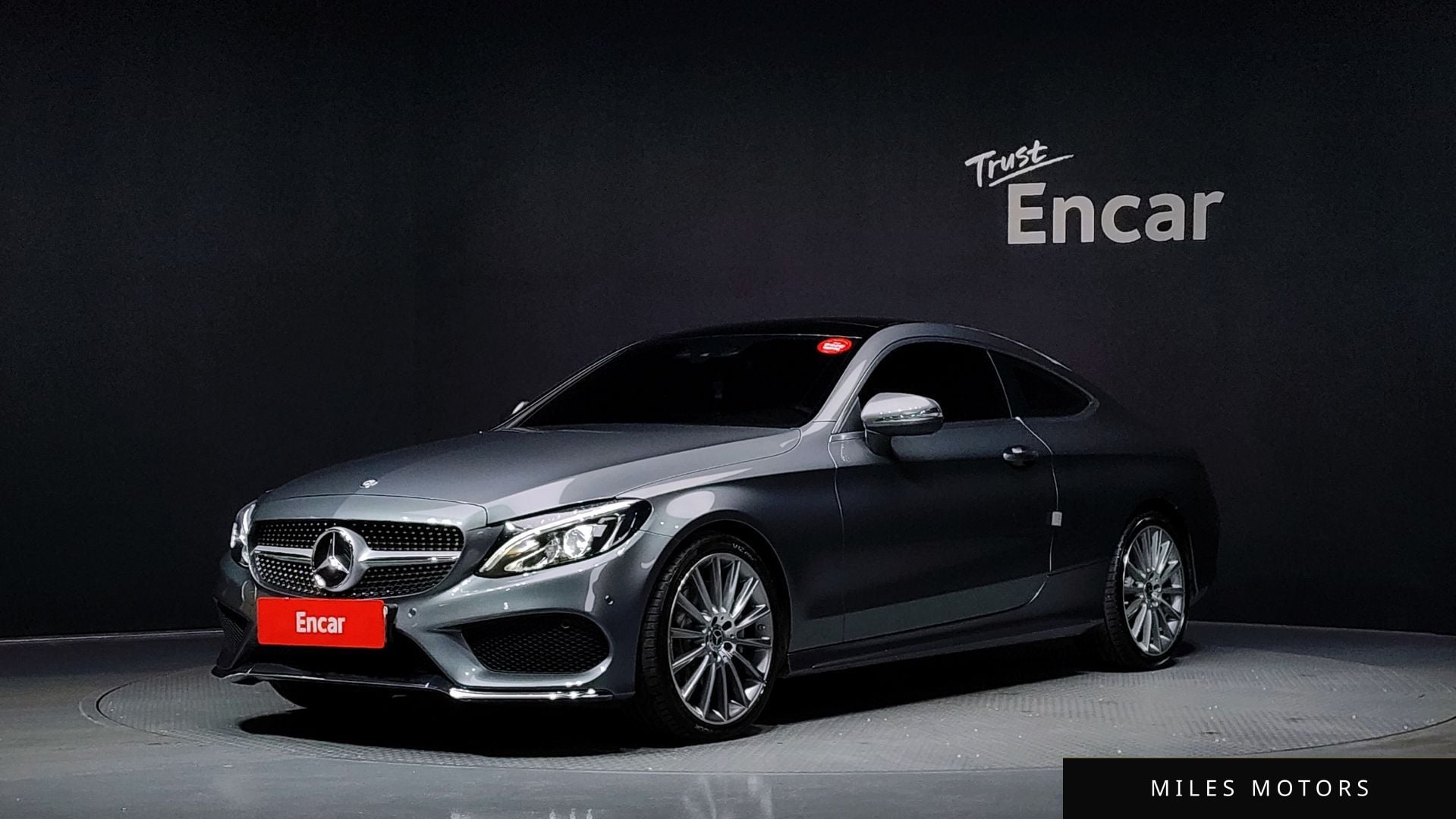 Mercedes-Benz C-Class W205 2017 — фото 1 из 12
