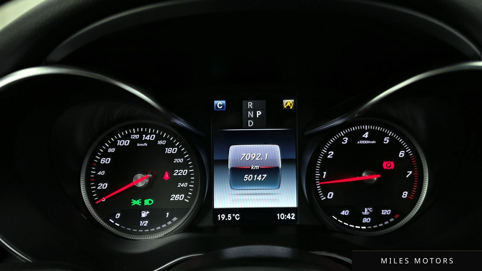 Mercedes-Benz C-Class W205 2017 — миниатюра 11