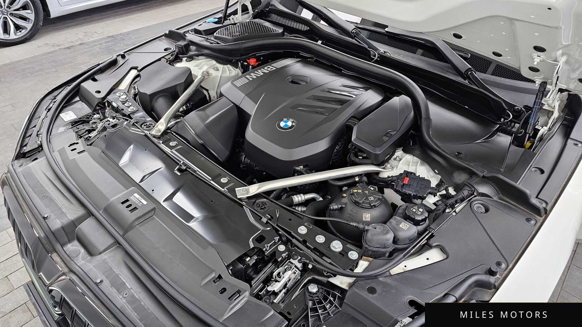 BMW 5 Series (G60) 2025 — миниатюра 6