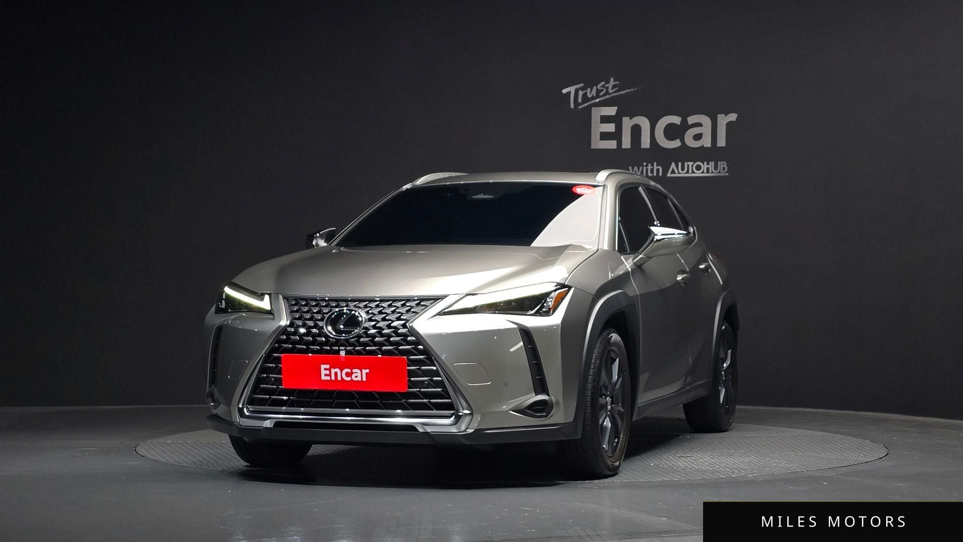 Лексус UX300h 2026 — миниатюра 3
