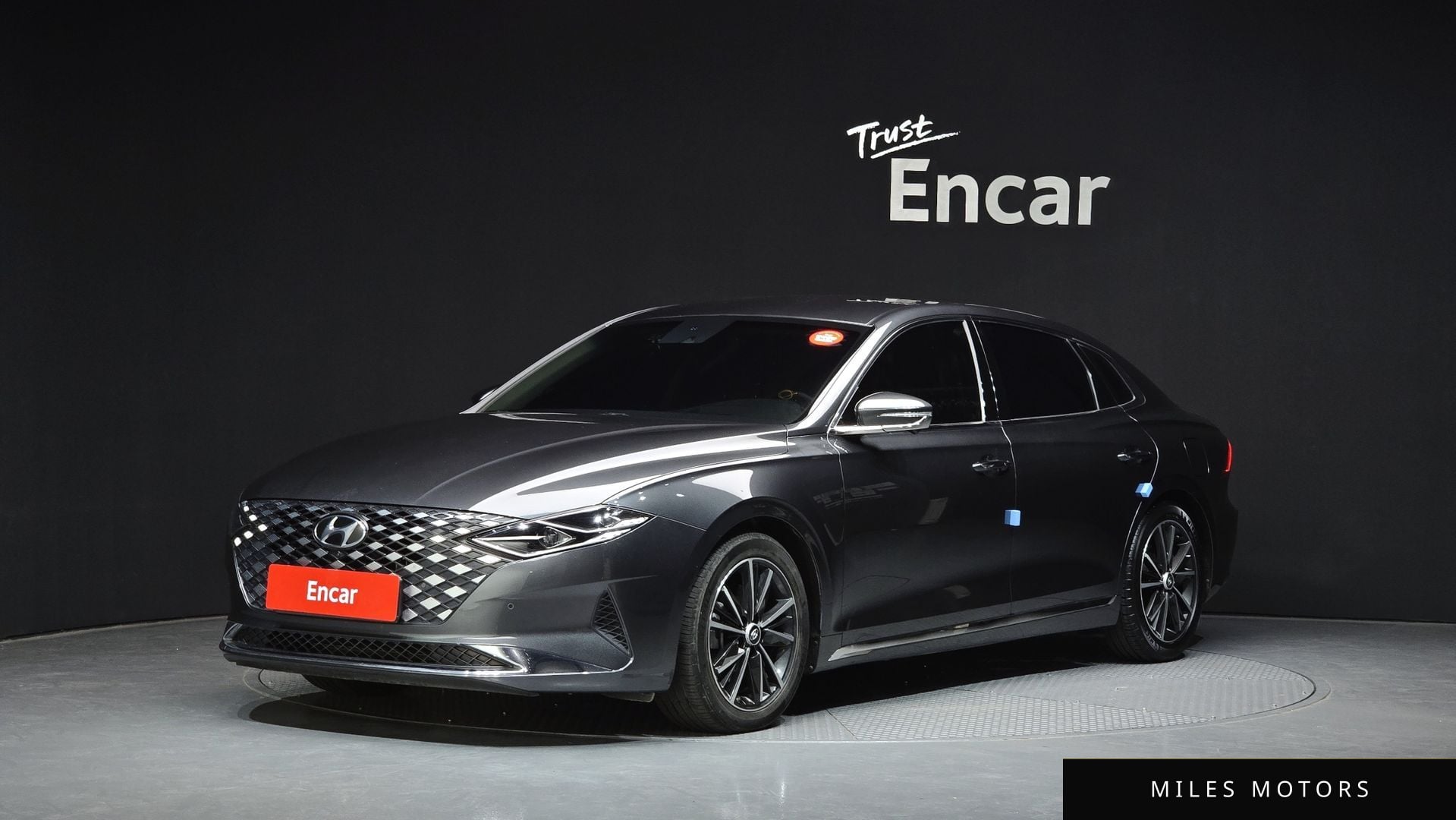 Hyundai Grandeur 2022 — фото 1 из 12