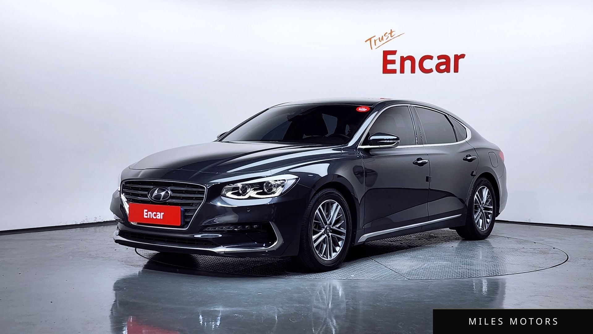 Hyundai Grandeur 2019 — фото 1 из 12