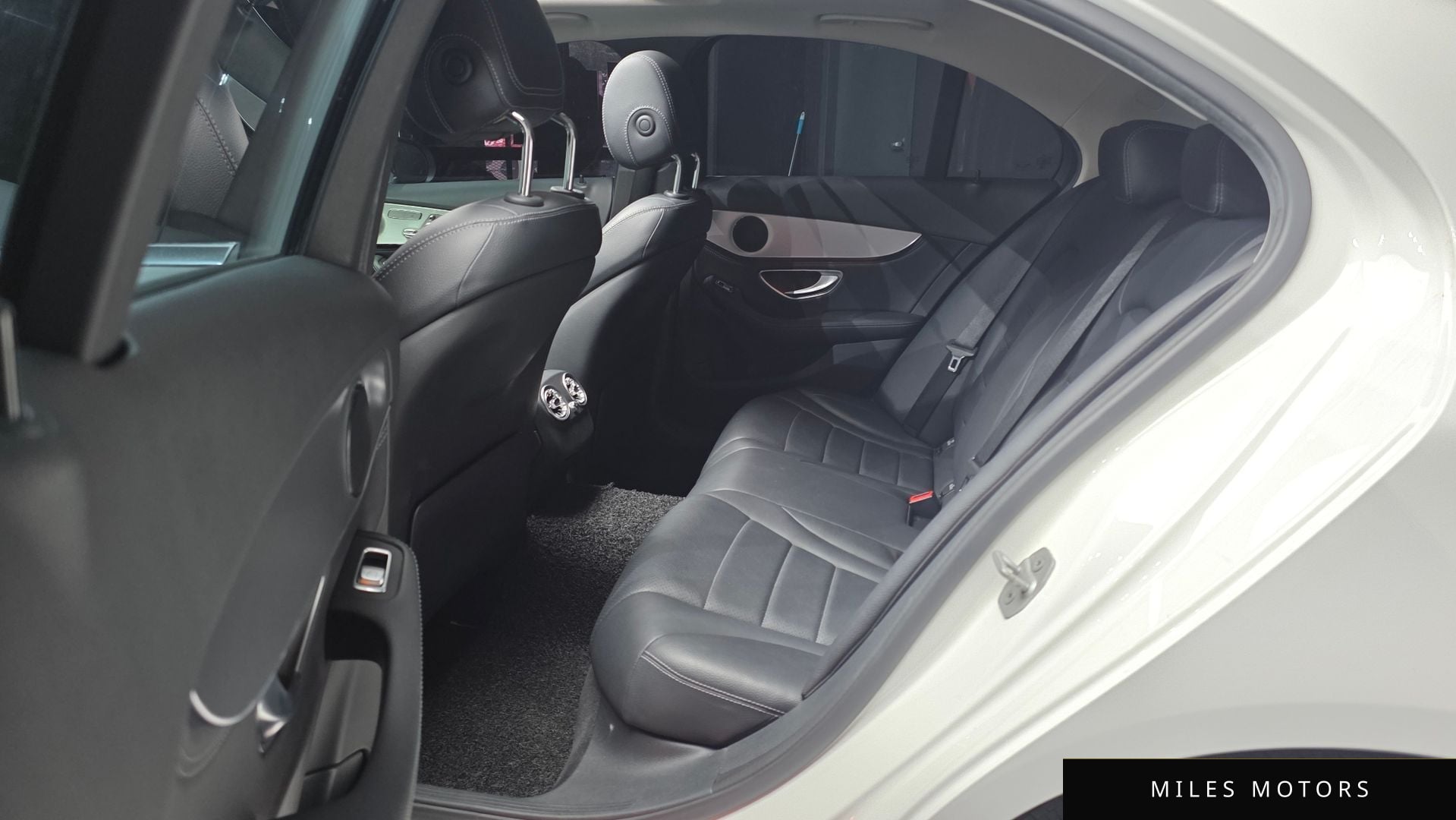 Mercedes-Benz C-Class W205 2016 — миниатюра 12