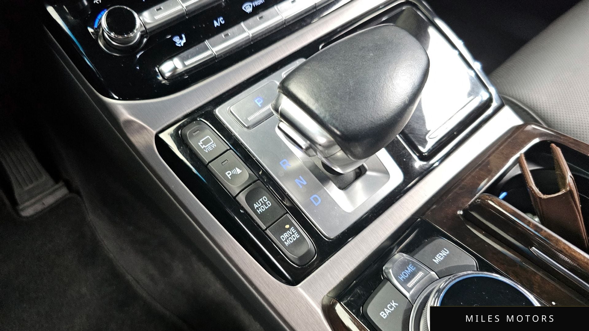 Genesis EQ900 2016 — миниатюра 12