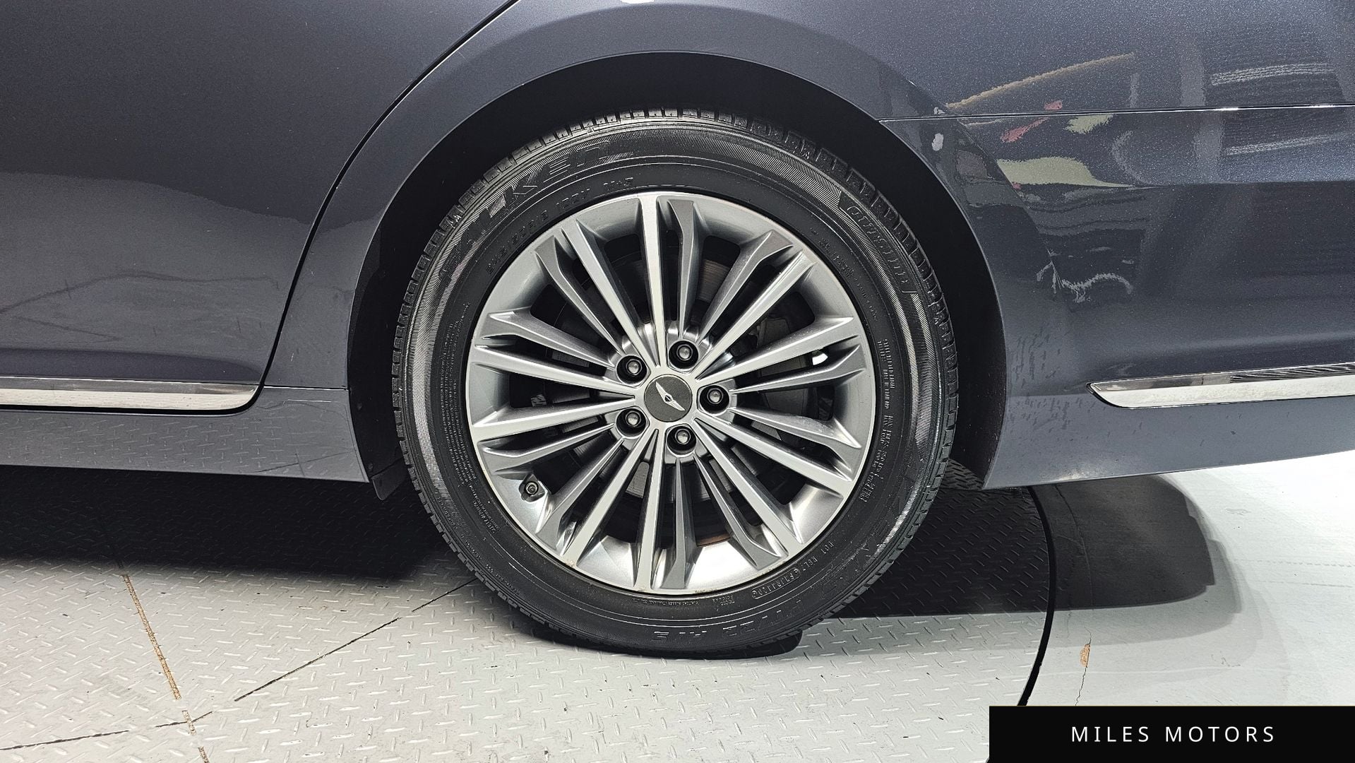 Genesis EQ900 2016 — миниатюра 7