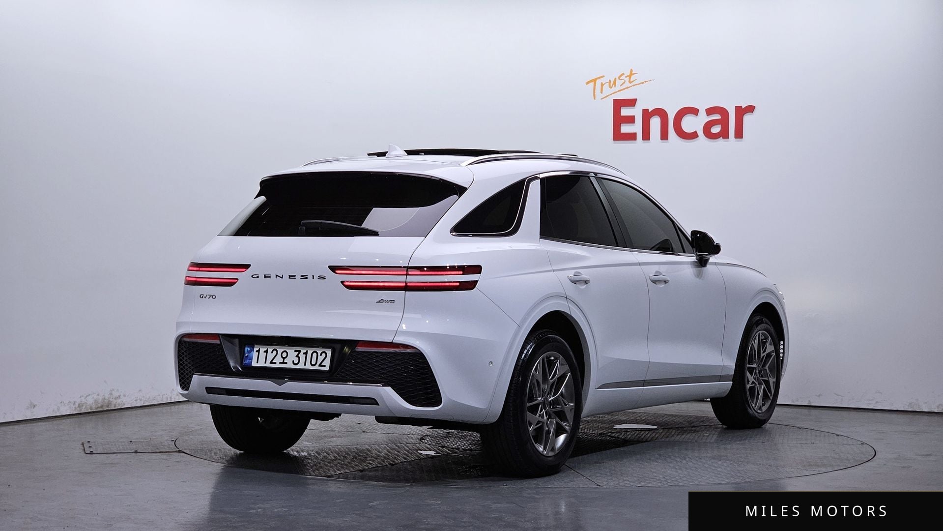 Genesis GV70 2021 — фото 1 из 12