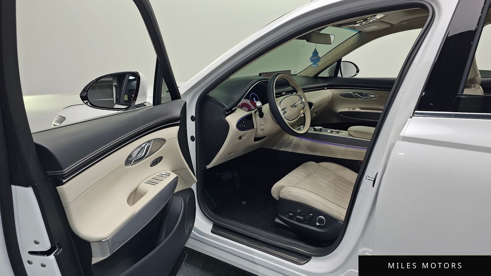 Genesis GV70 2021 — миниатюра 12
