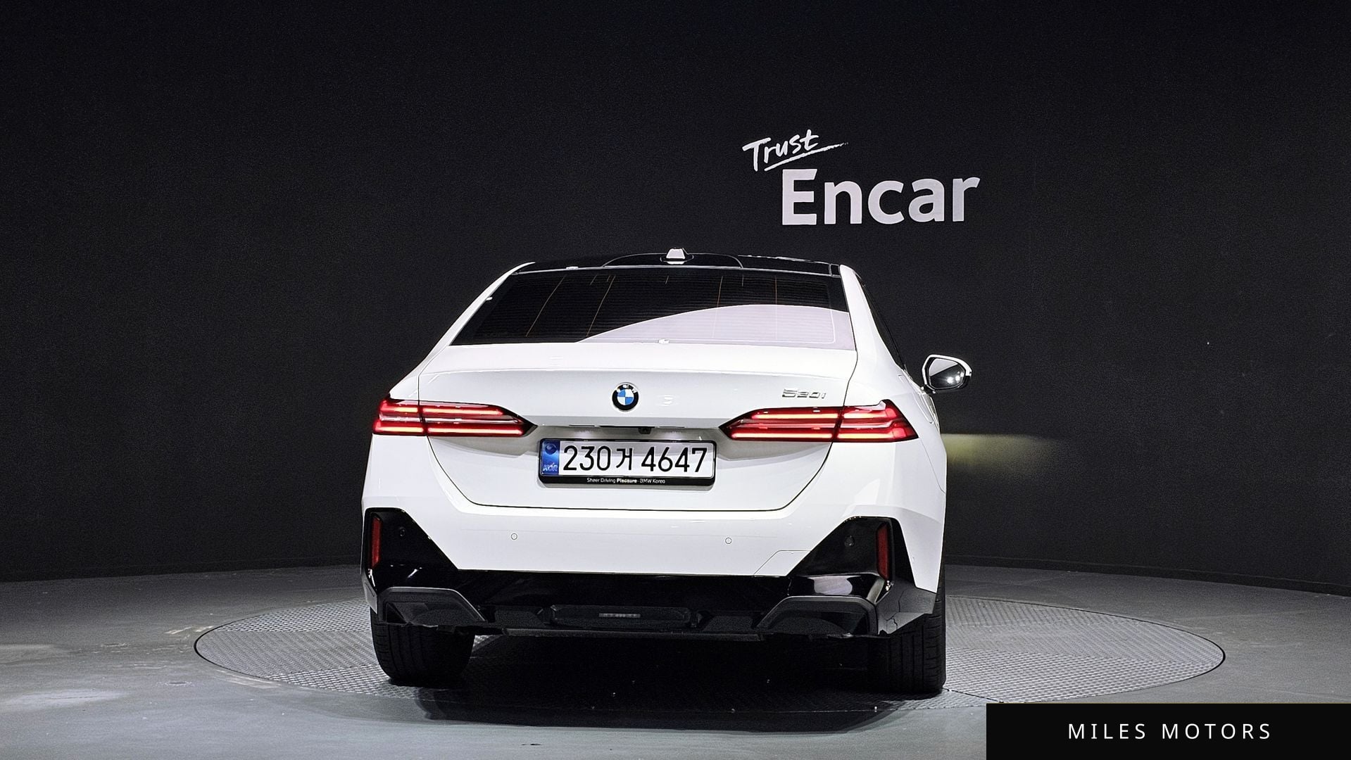 BMW 5 Series (G60) 2025 — миниатюра 4