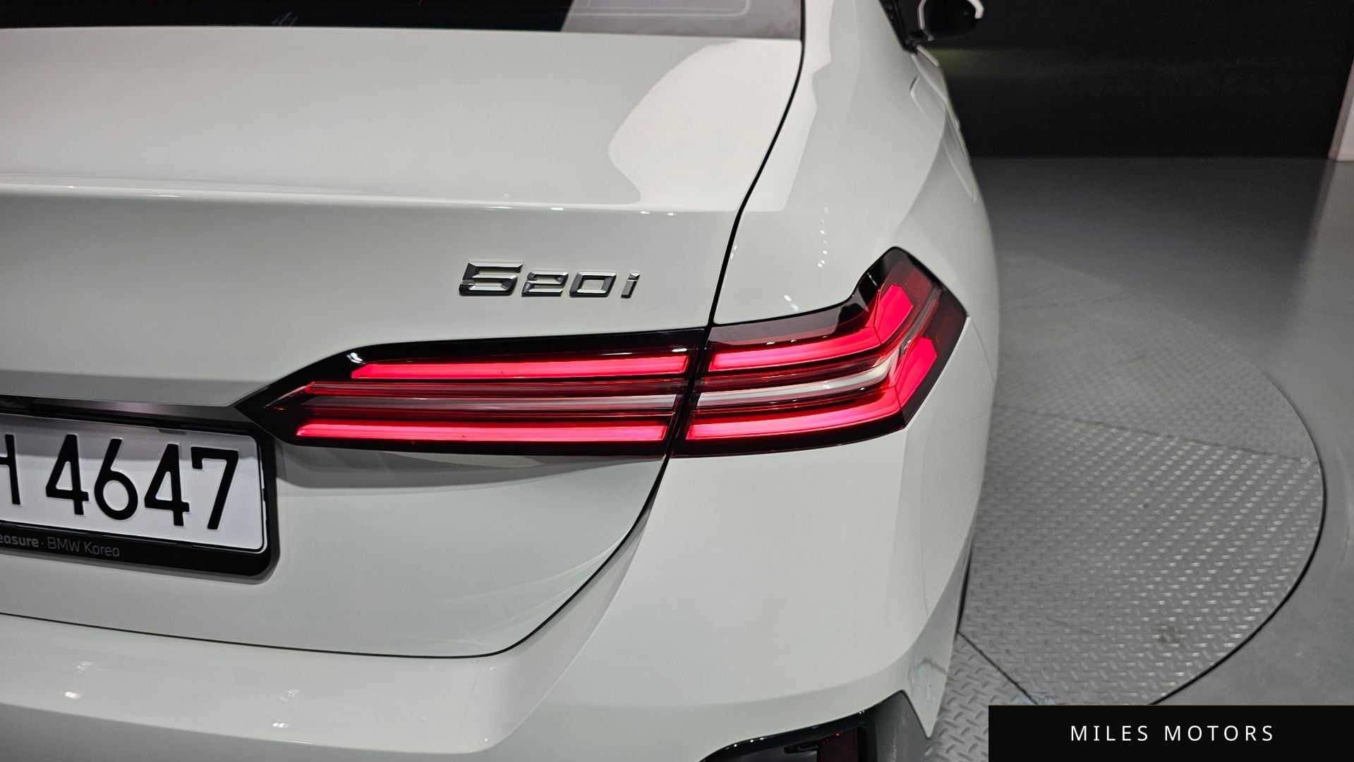 BMW 5 Series (G60) 2025 — миниатюра 9