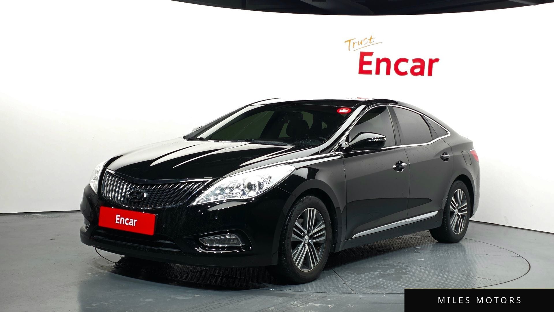 Hyundai Grandeur 2014 — фото 1 из 12