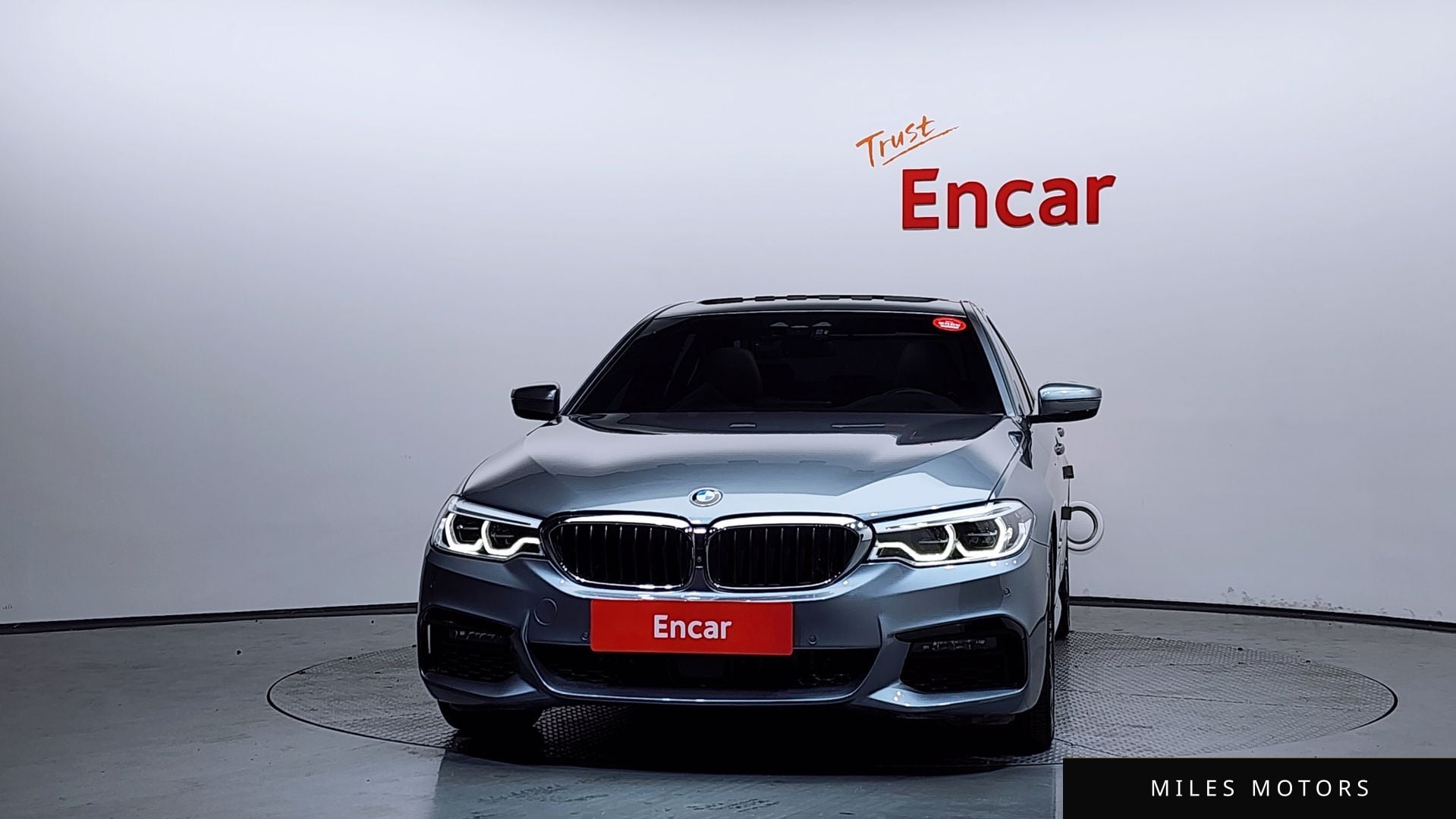 BMW 5 Series (G30) 2019 — миниатюра 3