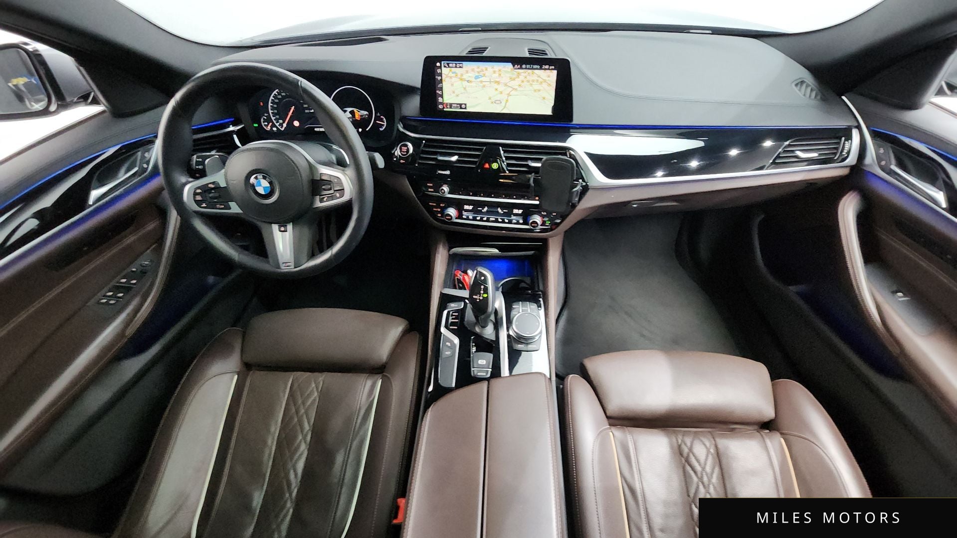 BMW 5 Series (G30) 2019 — миниатюра 10