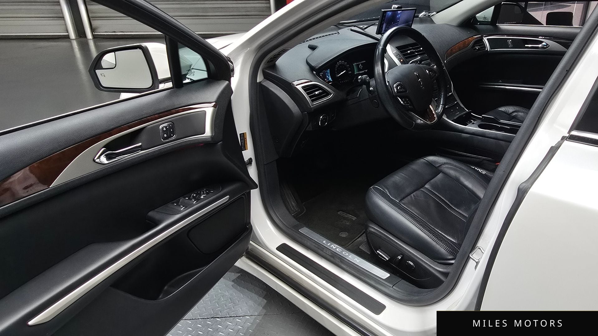 Lincoln MKZ 2016 — миниатюра 10