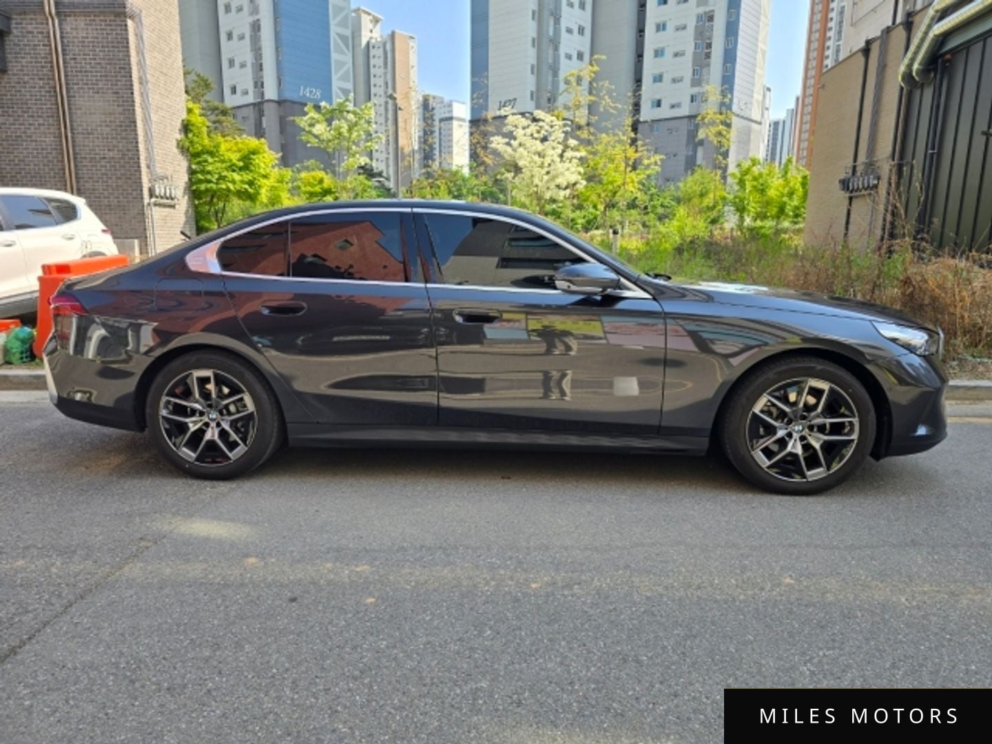 BMW 5 Series (G60) 2026 — миниатюра 2