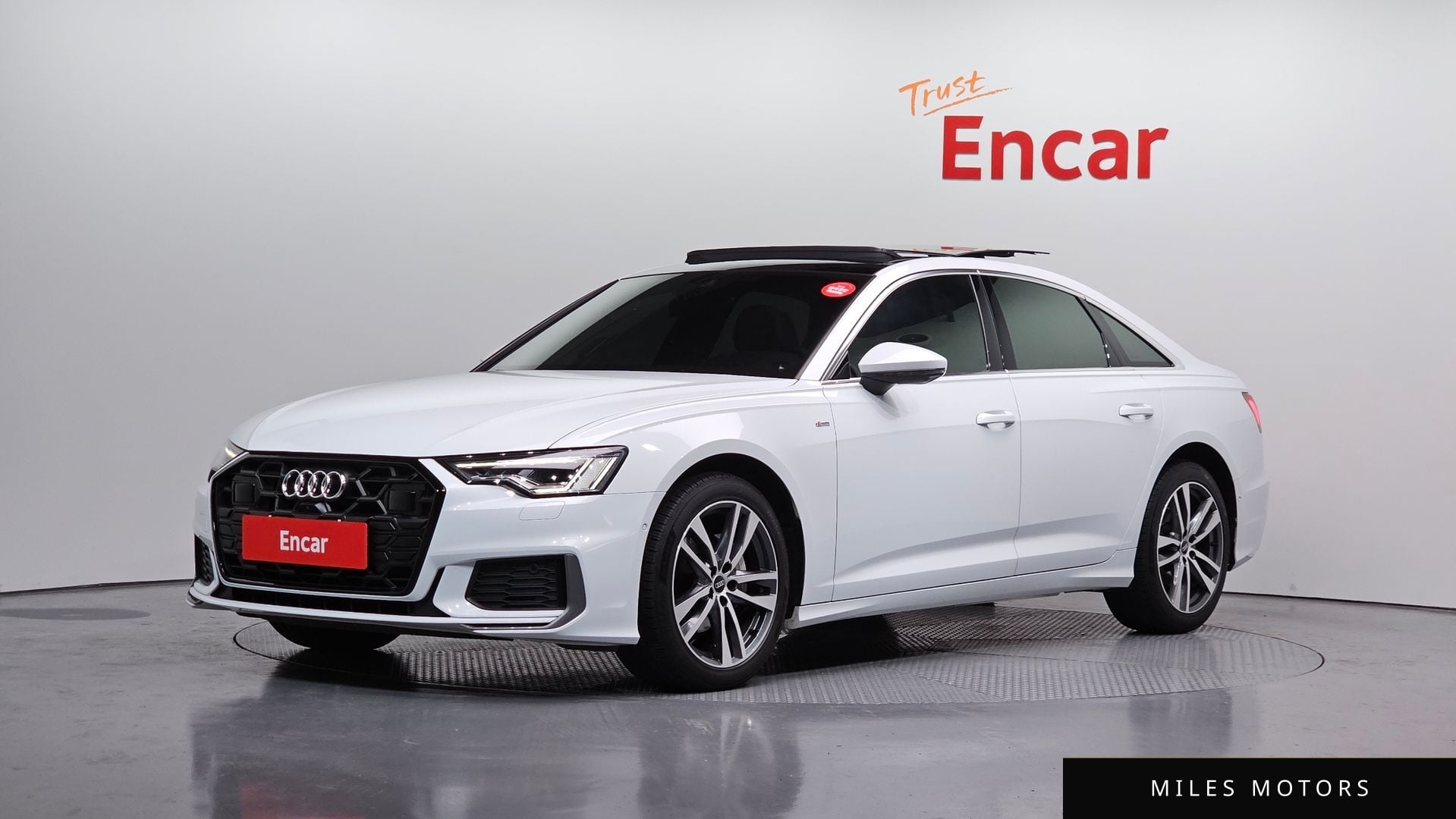 Audi A6 (C8) 2022 — фото 1 из 12