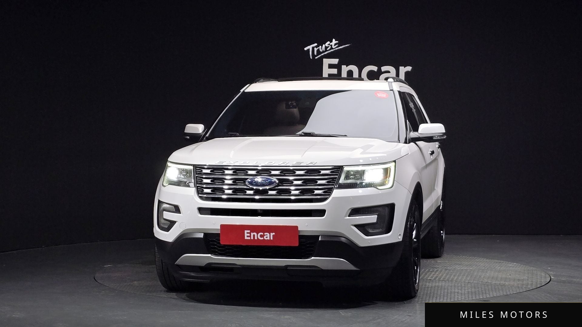 Ford Explorer 2017 — миниатюра 3