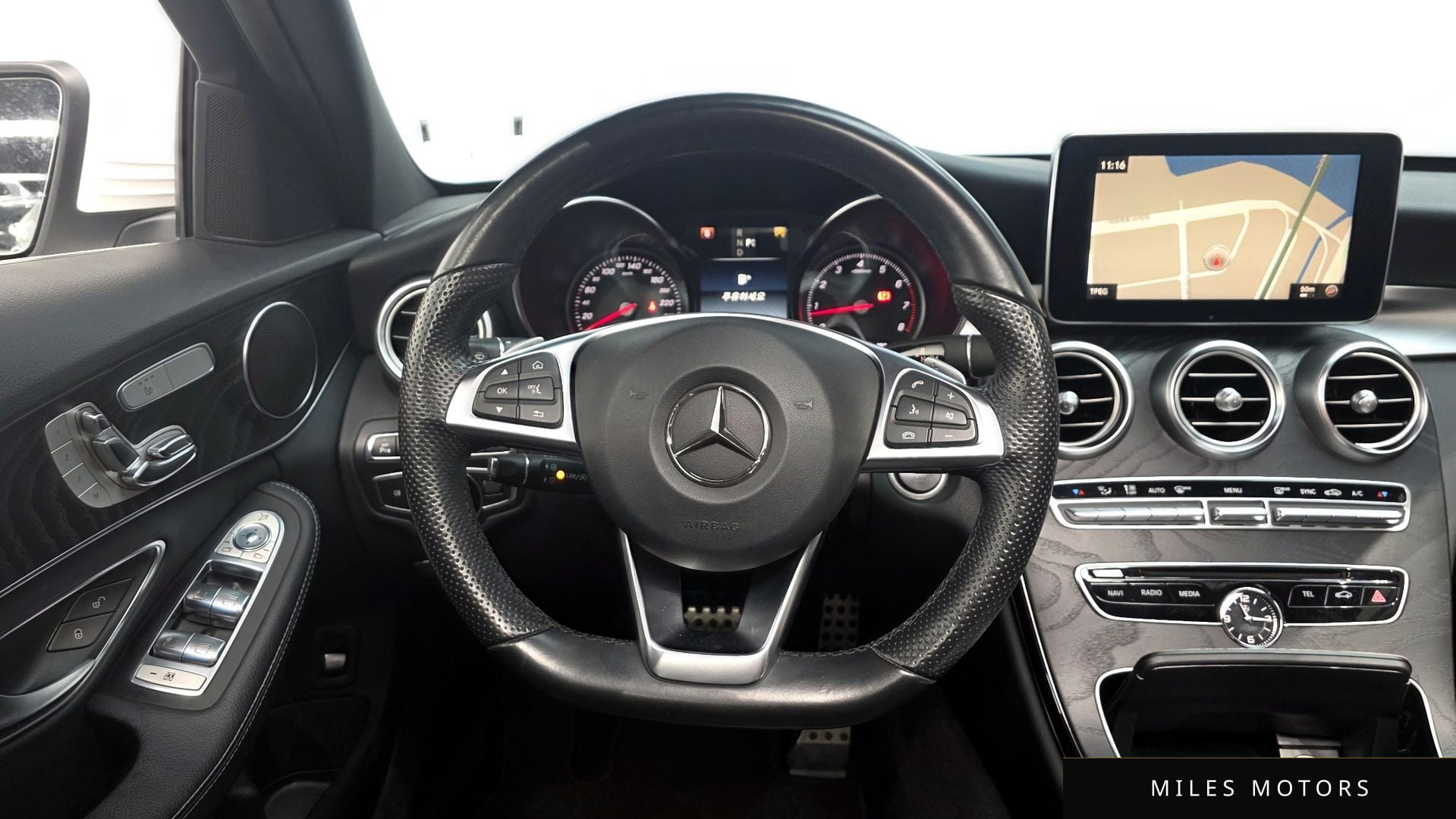 Mercedes-Benz C-Class W205 2017 — миниатюра 12