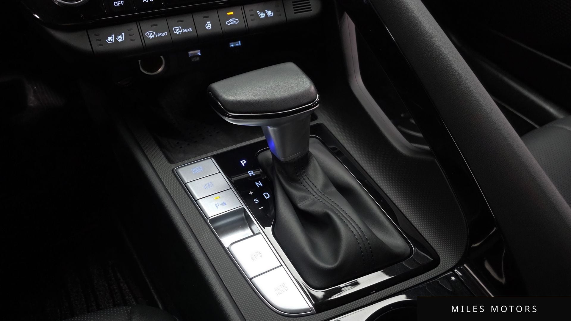 Hyundai AVANTE 2023 — миниатюра 12