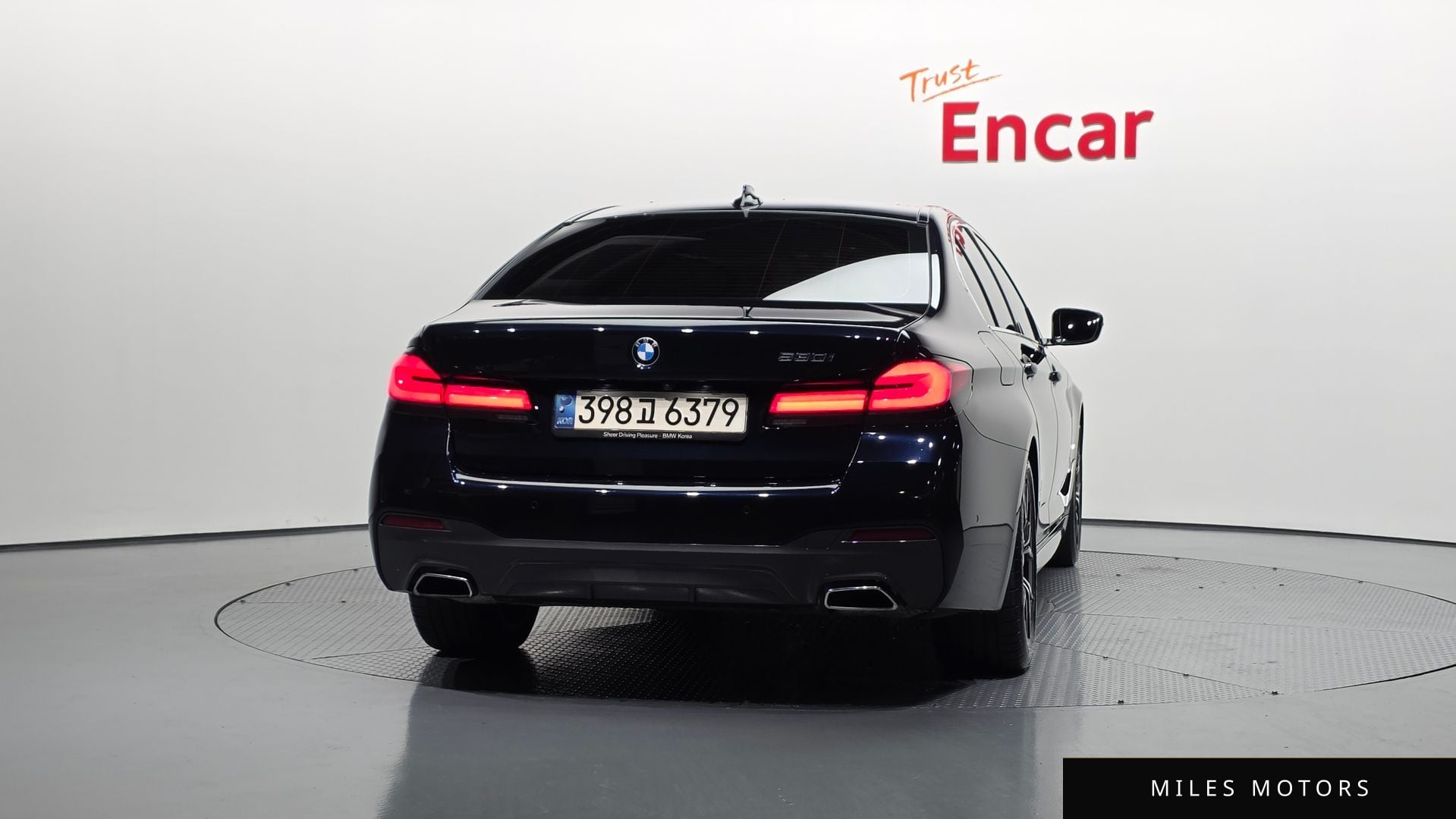 BMW 5 Series (G30) 2022 — миниатюра 4