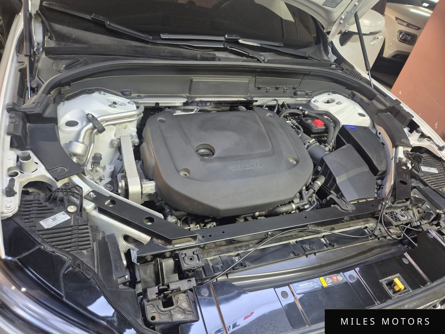 Volvo XC60 2025 — миниатюра 6