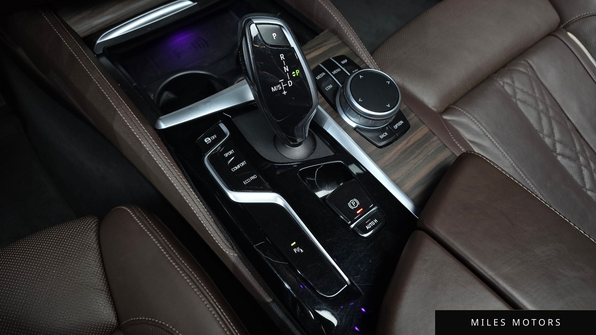 BMW 5 Series (G30) 2021 — миниатюра 9