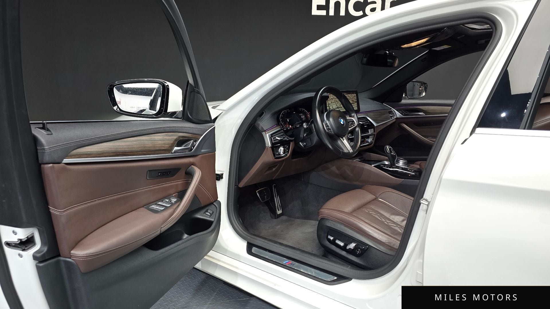 BMW 5 Series (G30) 2021 — миниатюра 10
